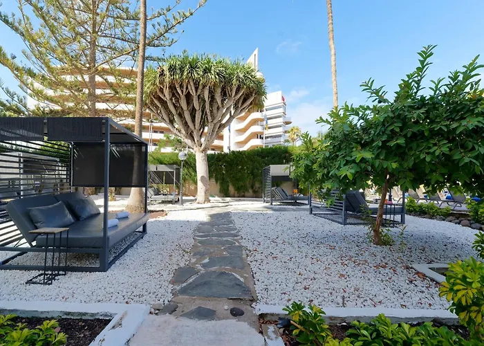 Fayna Apartments